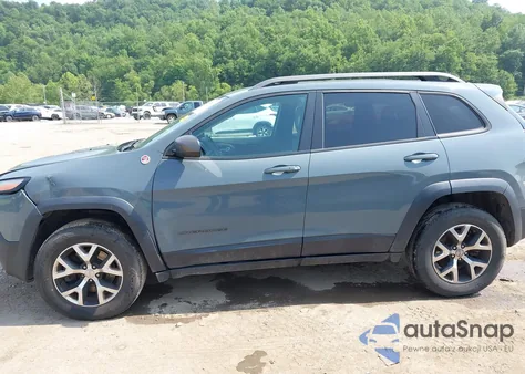 2014 Jeep Cherokee Trailhawk из США, поврежденный, VIN 1C4PJMBS6EW268072